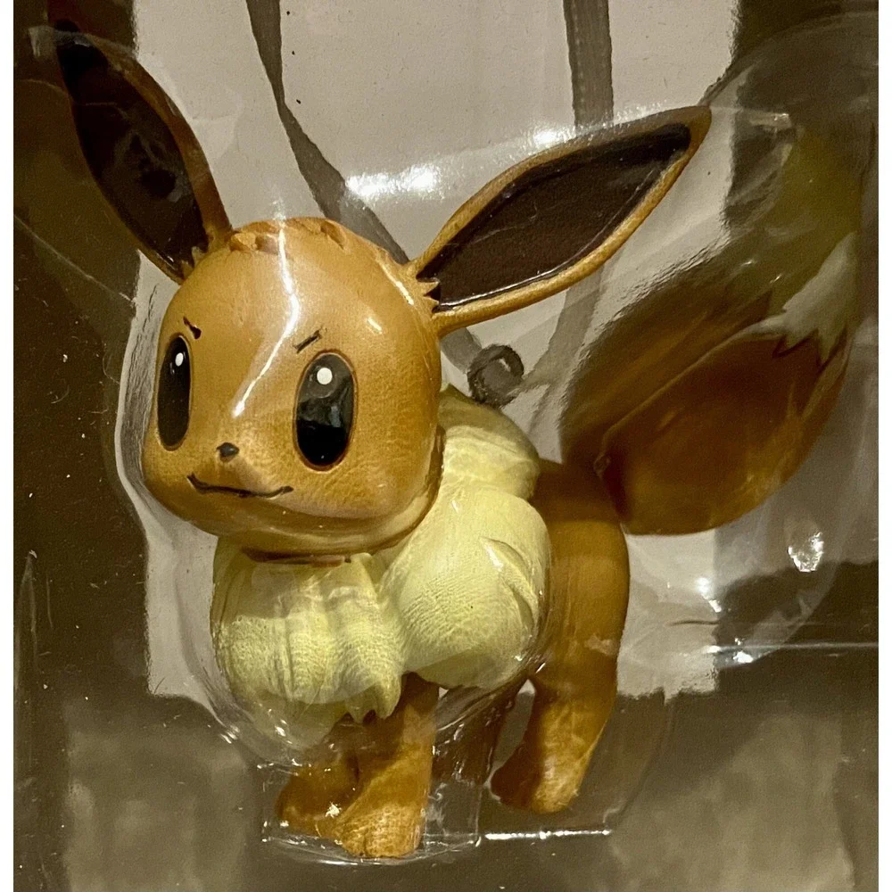 Hallmark Pokémon Eevee Christmas Ornament. New Inbox.